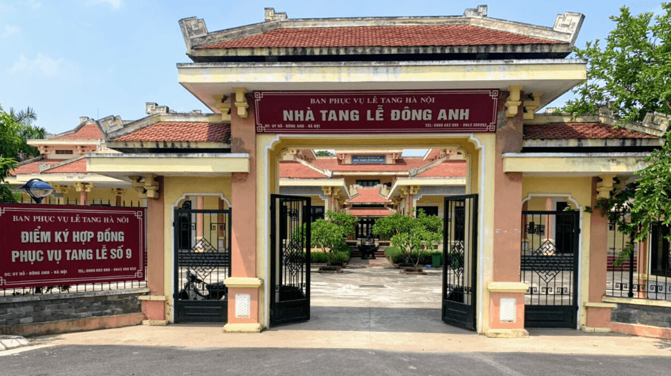 Mặt tiền Nhà tang lễ Đông Anh ở khu vực phía Bắc Hà Nội