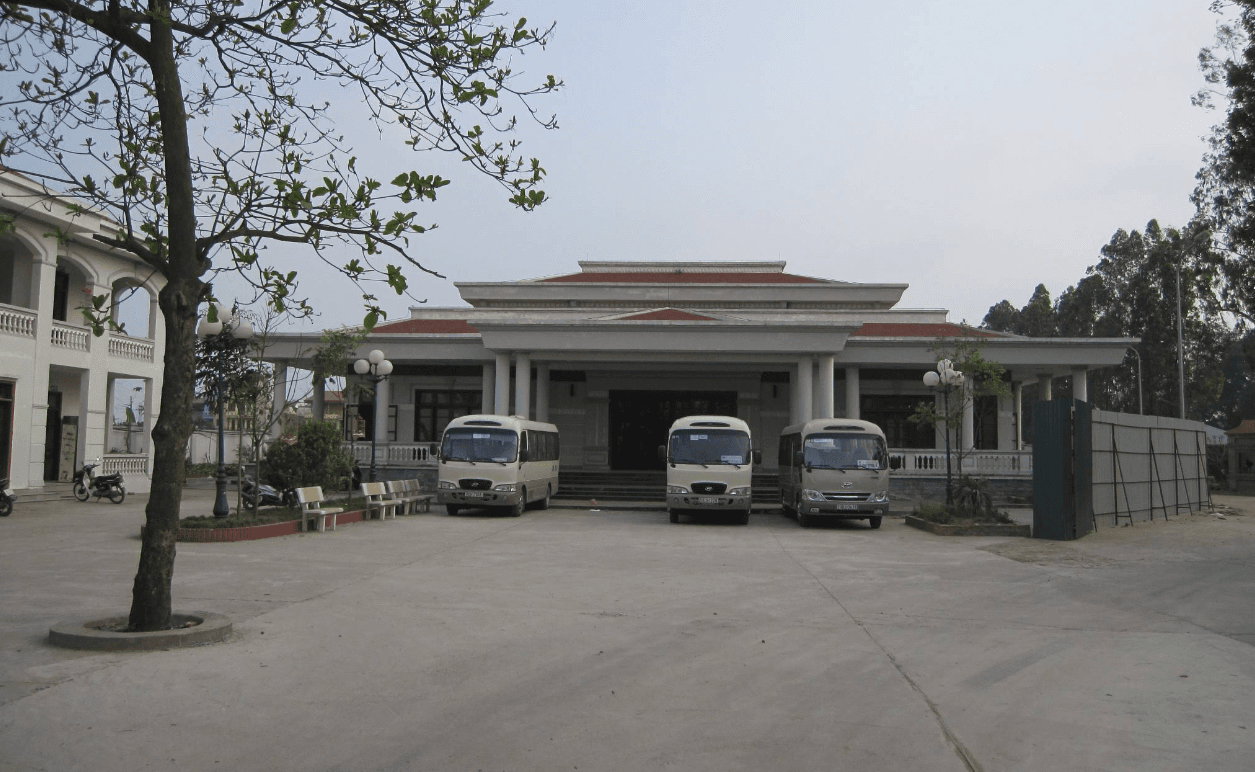 Khuôn viên bên trong Nhà tang lễ Đức Giang