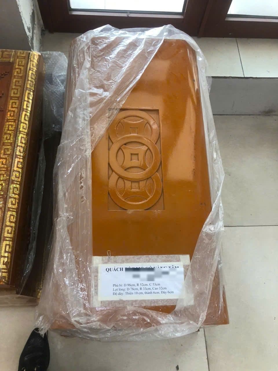 Quách bóc mộ gỗ vàng tâm