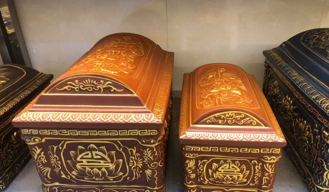 Quách gốm liên sen